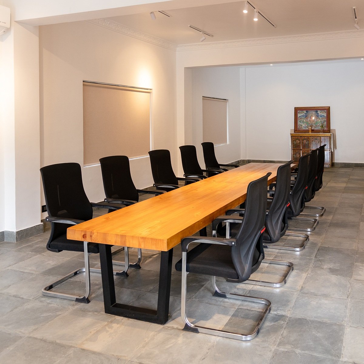 Uma Meeting Room
